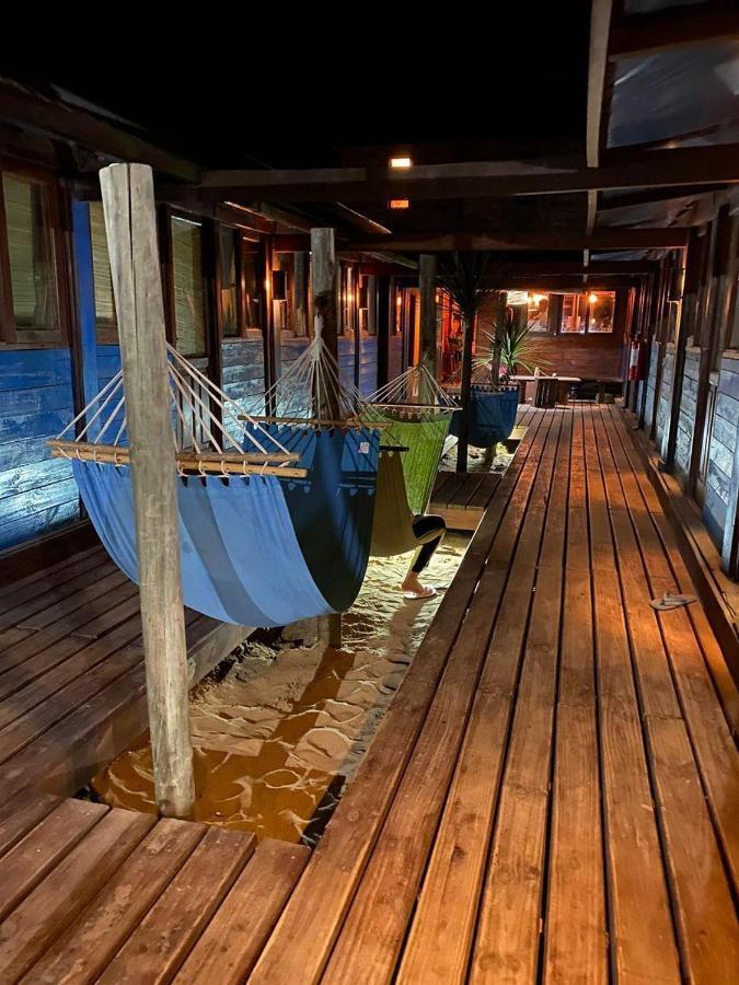 Mar De Fondo Hostel Punta Del Diablo Exteriér fotografie